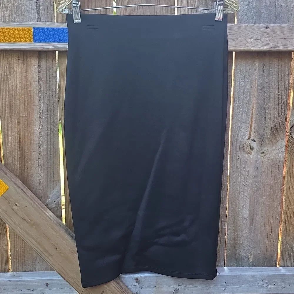 Wet Seal Classic Black Midi Skirt